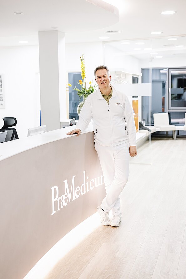 Prof. Dr. Christoph Karle