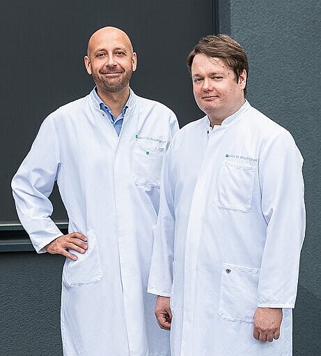 PD Dr. Olav Gressner und Dr. Dennis Hoffmann (v. l.) arbeiten seit mehr als zehn Jahren im Labor Dr. Wisplinghoff
